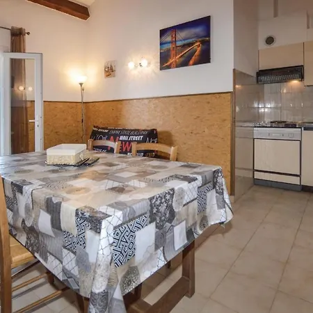 Awesome In W/ 3 Bedrooms